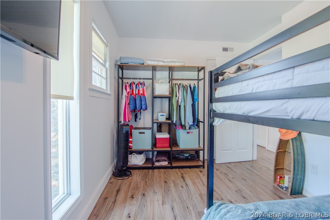 Camdenton, Missouri 65020, United States, 2 Bedrooms Bedrooms, ,2 BathroomsBathrooms,Residential,Contingent,53715