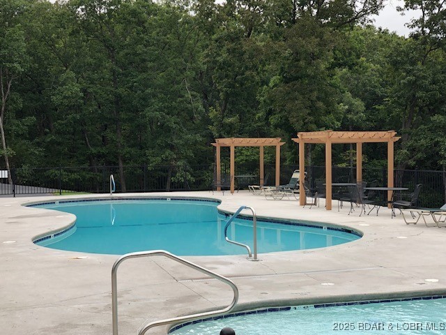 Four Seasons Racqt-Cntry Club - Residential