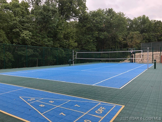 Four Seasons Racqt-Cntry Club - Residential