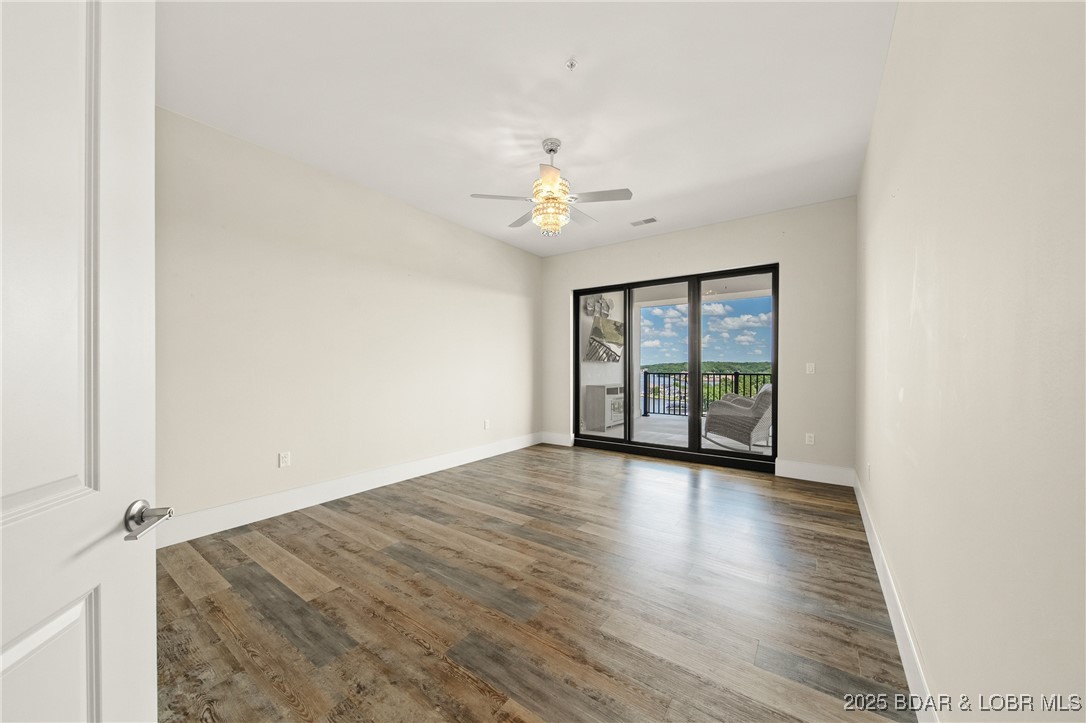 Sunrise Beach, Missouri 65079, United States, 4 Bedrooms Bedrooms, ,5 BathroomsBathrooms,Residential,Active,164626