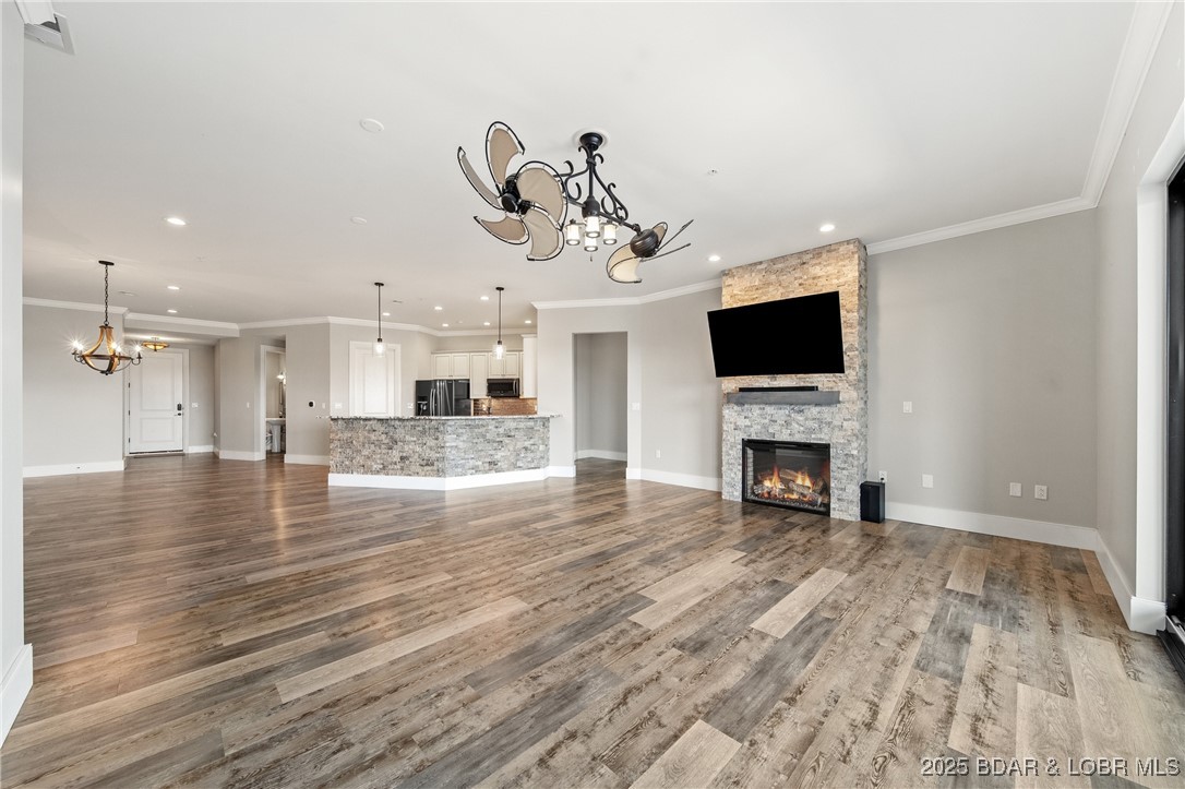 Sunrise Beach, Missouri 65079, United States, 4 Bedrooms Bedrooms, ,5 BathroomsBathrooms,Residential,Active,164626