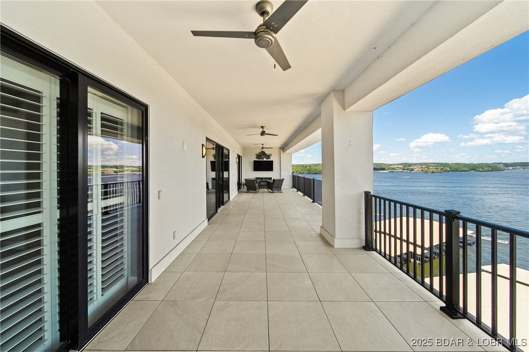 Sunrise Beach, Missouri 65079, United States, 4 Bedrooms Bedrooms, ,5 BathroomsBathrooms,Residential,Active,164626