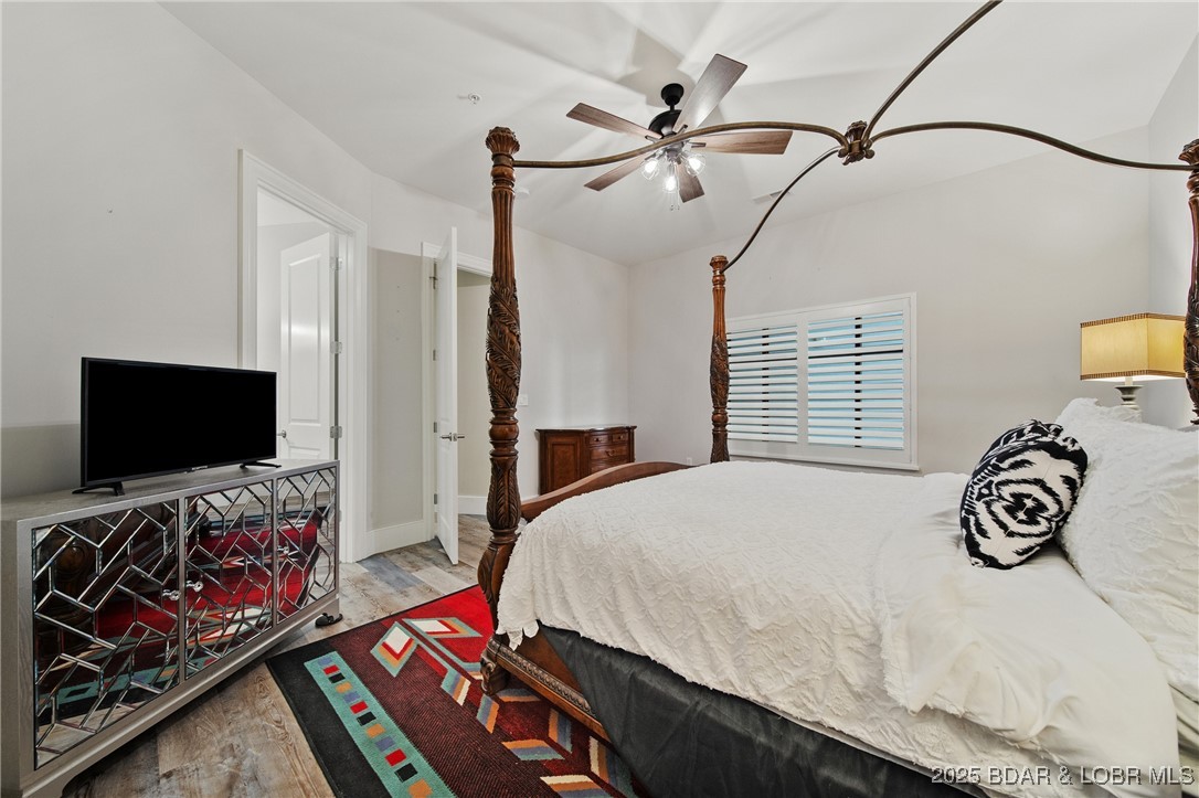 Sunrise Beach, Missouri 65079, United States, 4 Bedrooms Bedrooms, ,5 BathroomsBathrooms,Residential,Active,164626