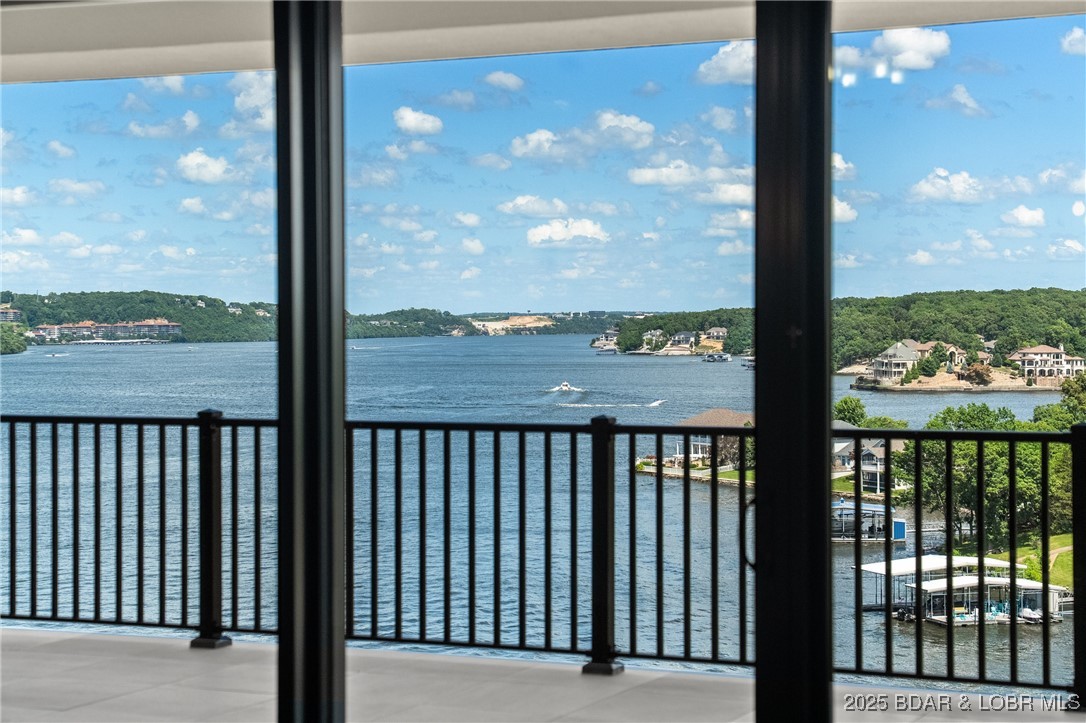 Sunrise Beach, Missouri 65079, United States, 4 Bedrooms Bedrooms, ,5 BathroomsBathrooms,Residential,Active,164626