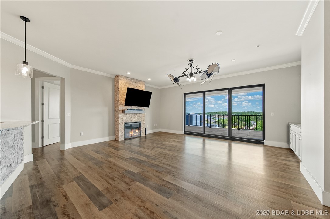 Sunrise Beach, Missouri 65079, United States, 4 Bedrooms Bedrooms, ,5 BathroomsBathrooms,Residential,Active,164626