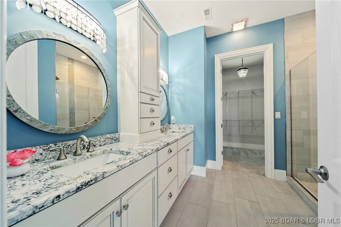 Sunrise Beach, Missouri 65079, United States, 4 Bedrooms Bedrooms, ,5 BathroomsBathrooms,Residential,Active,164626