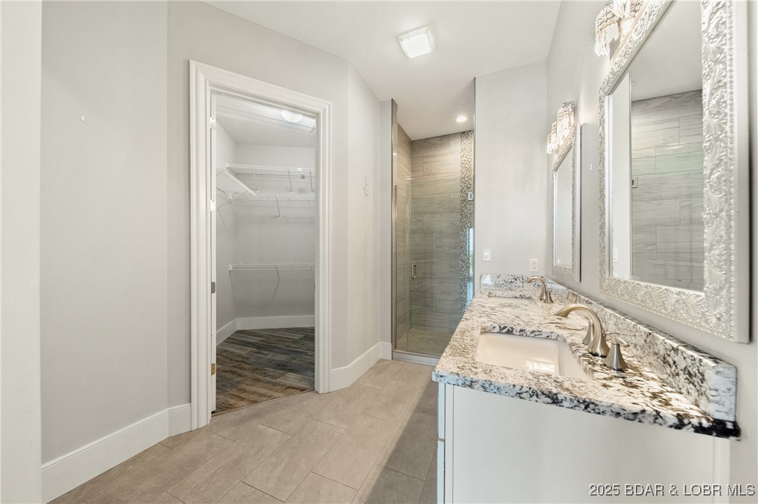 Sunrise Beach, Missouri 65079, United States, 4 Bedrooms Bedrooms, ,5 BathroomsBathrooms,Residential,Active,164626