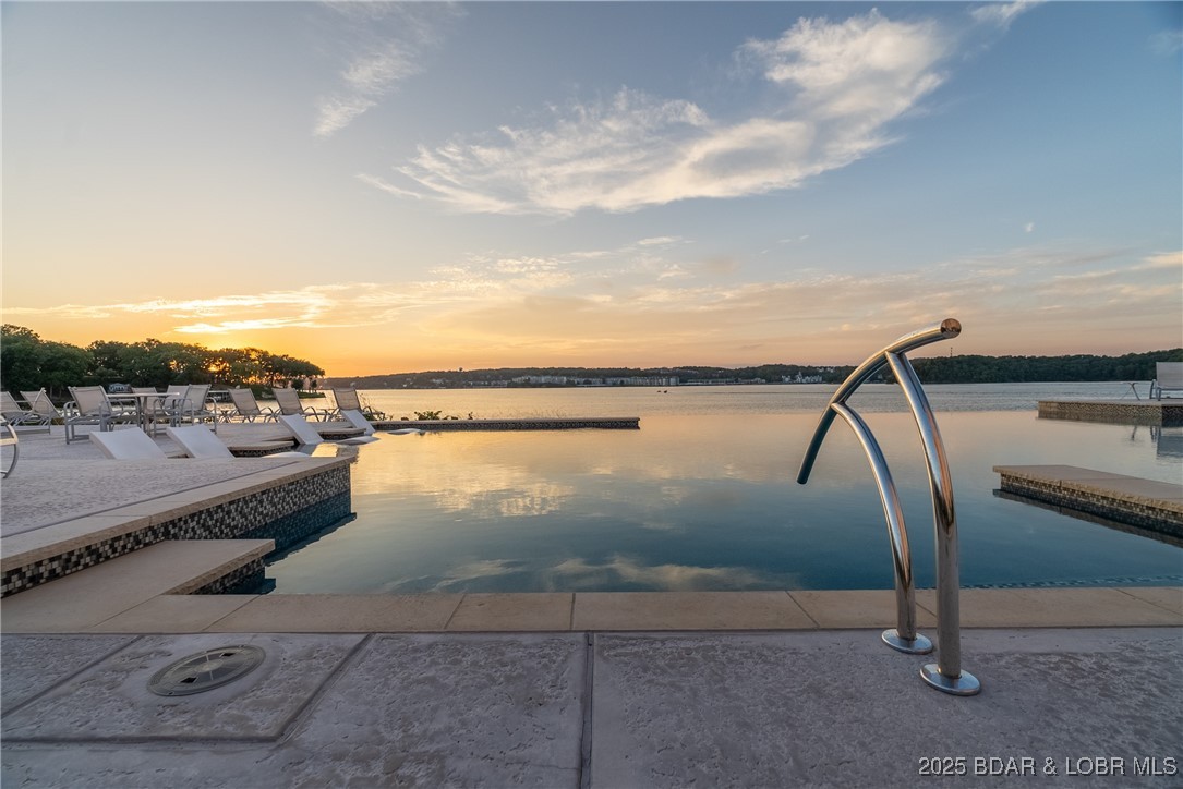 Sunrise Beach, Missouri 65079, United States, 4 Bedrooms Bedrooms, ,5 BathroomsBathrooms,Residential,Active,164626