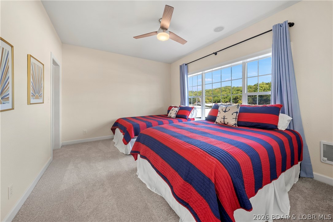 Lighthouse Pointe Condominium - Residential