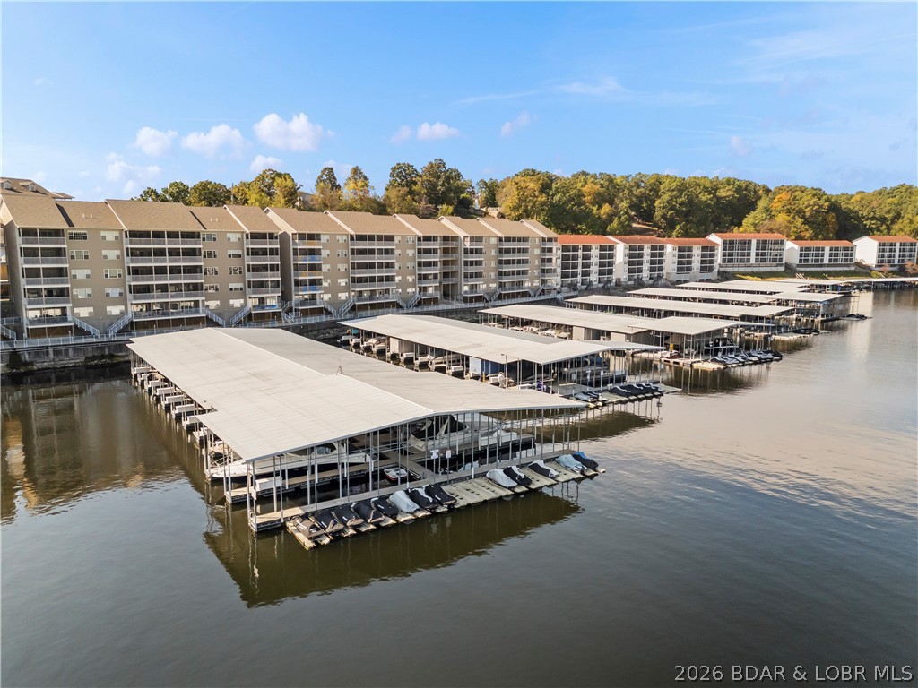 Lighthouse Pointe Condominium - Residential