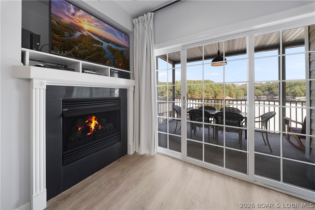 Lighthouse Pointe Condominium - Residential