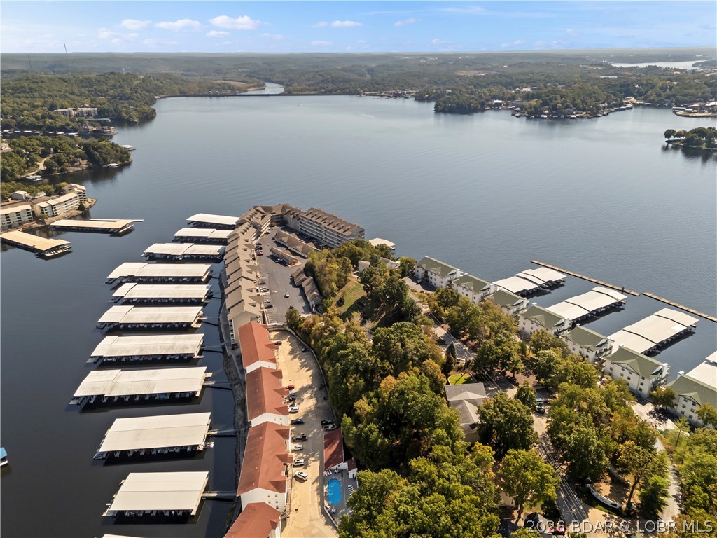 Lighthouse Pointe Condominium - Residential