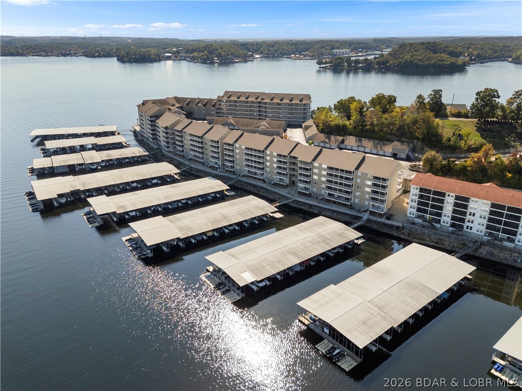 Lighthouse Pointe Condominium - Residential