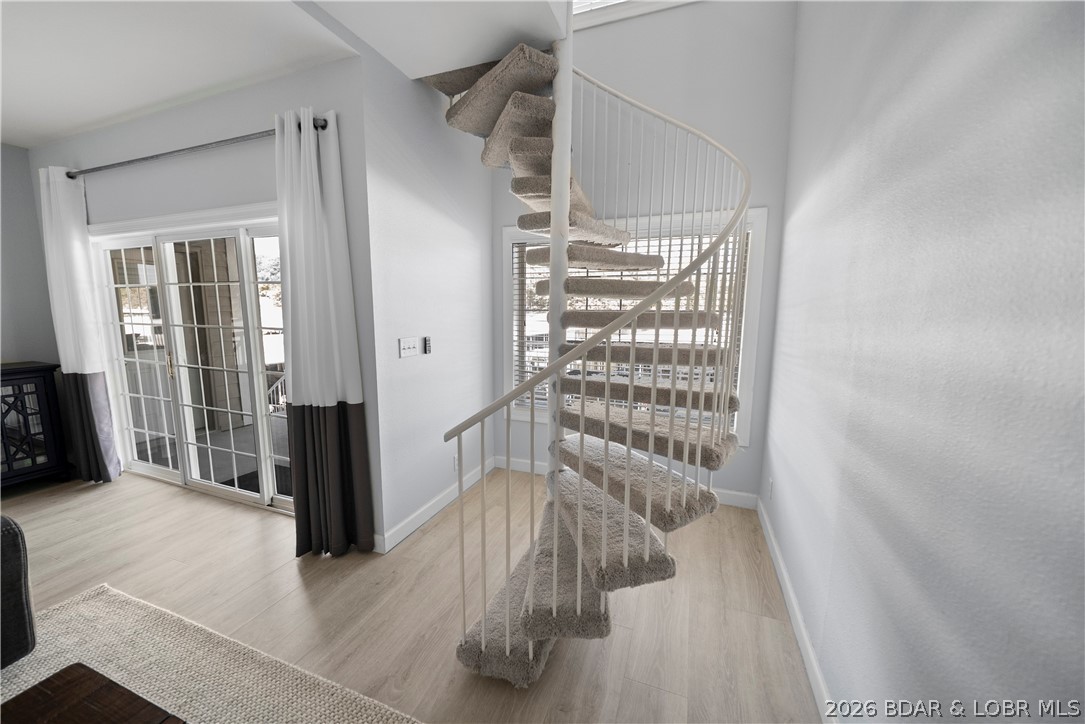 Lighthouse Pointe Condominium - Residential