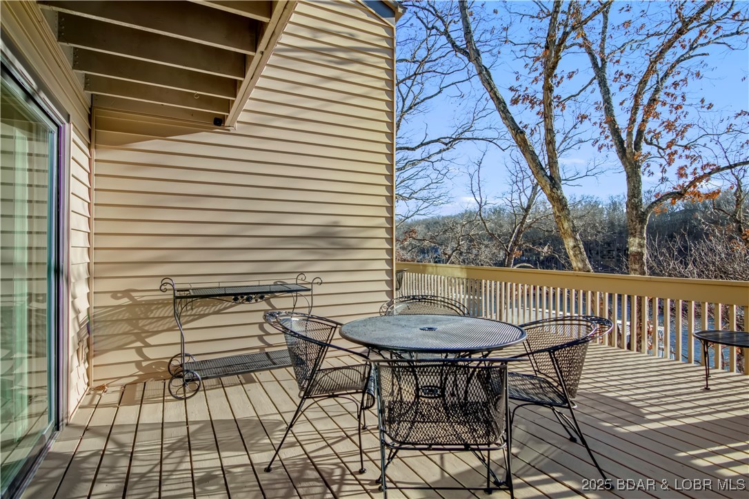 Four Seasons, Missouri 65049, United States, 4 Bedrooms Bedrooms, ,4 BathroomsBathrooms,Residential,Contingent,83768