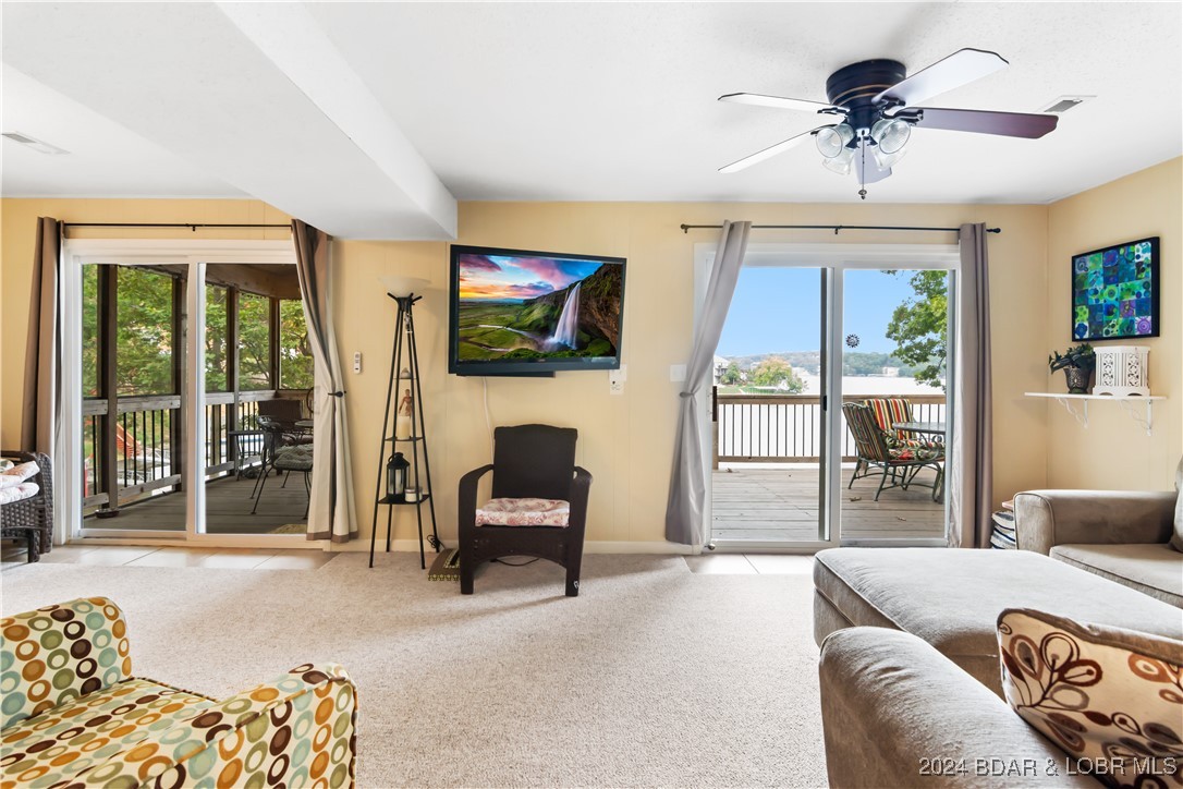 Lake Ozark, Missouri 65049, United States, 3 Bedrooms Bedrooms, ,2 BathroomsBathrooms,Residential,Contingent,43744