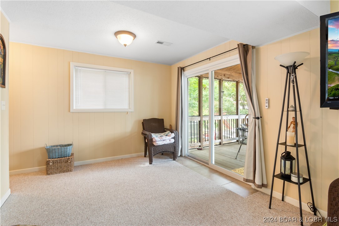 Lake Ozark, Missouri 65049, United States, 3 Bedrooms Bedrooms, ,2 BathroomsBathrooms,Residential,Contingent,43744