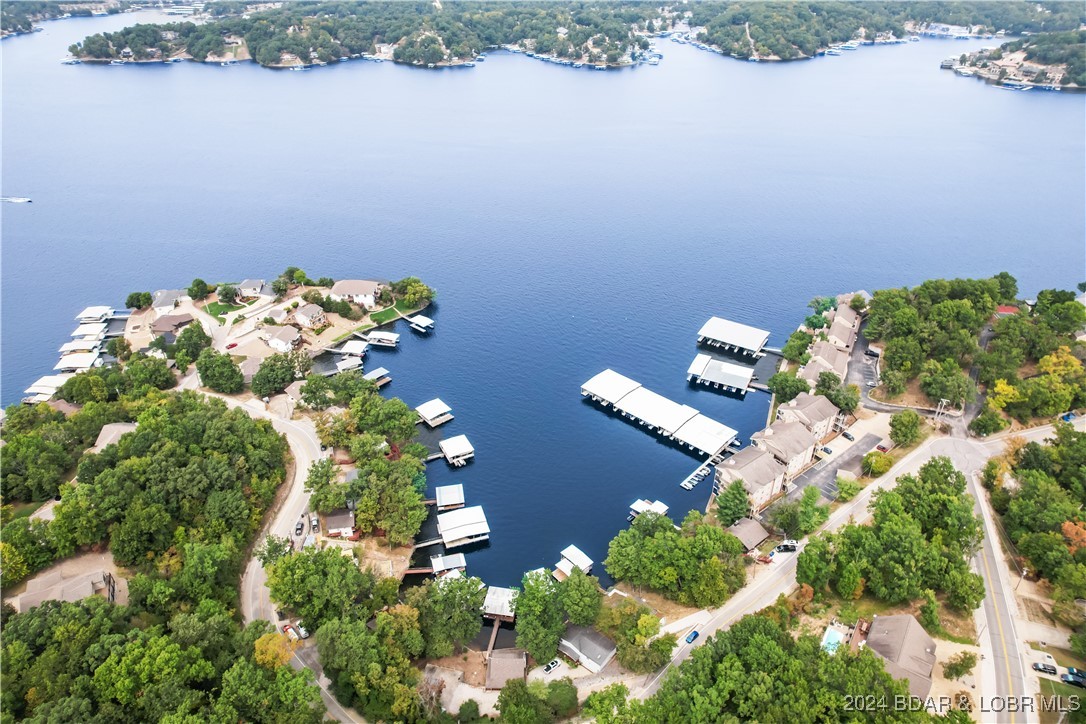 Lake Ozark, Missouri 65049, United States, 3 Bedrooms Bedrooms, ,2 BathroomsBathrooms,Residential,Contingent,43744