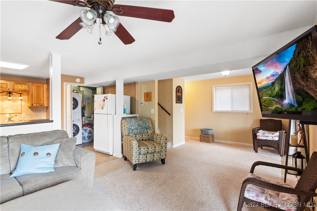 Lake Ozark, Missouri 65049, United States, 3 Bedrooms Bedrooms, ,2 BathroomsBathrooms,Residential,Contingent,43744