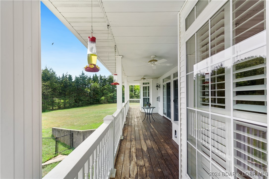 Kaiser, Missouri 65047, United States, 5 Bedrooms Bedrooms, ,4 BathroomsBathrooms,Residential,Contingent,45040