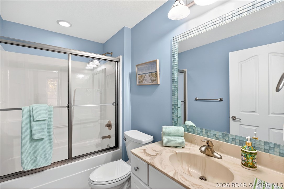Majestic Pointe Condominium - Residential