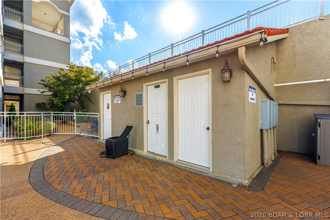 Majestic Pointe Condominium - Residential