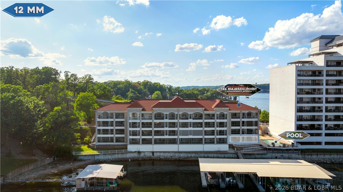 Majestic Pointe Condominium - Residential