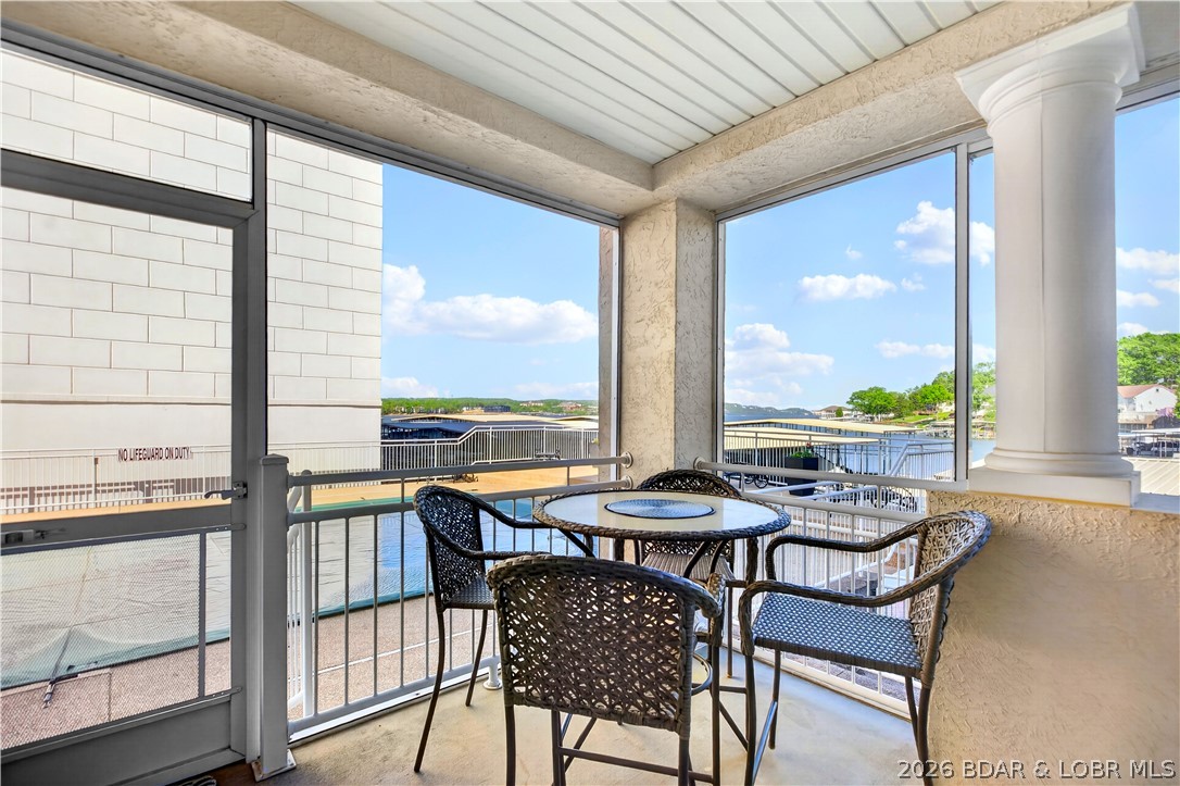 Majestic Pointe Condominium - Residential
