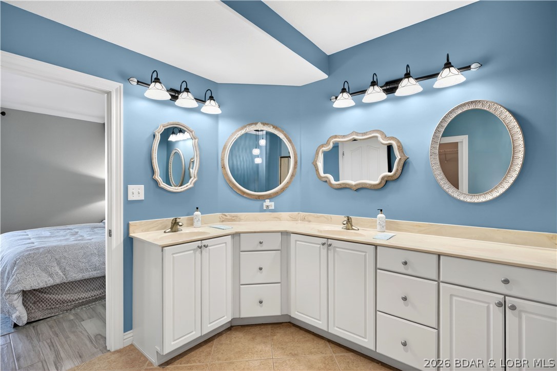 Majestic Pointe Condominium - Residential