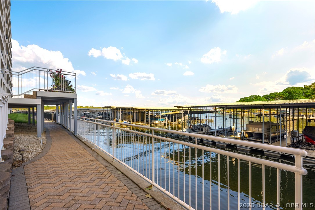 Majestic Pointe Condominium - Residential