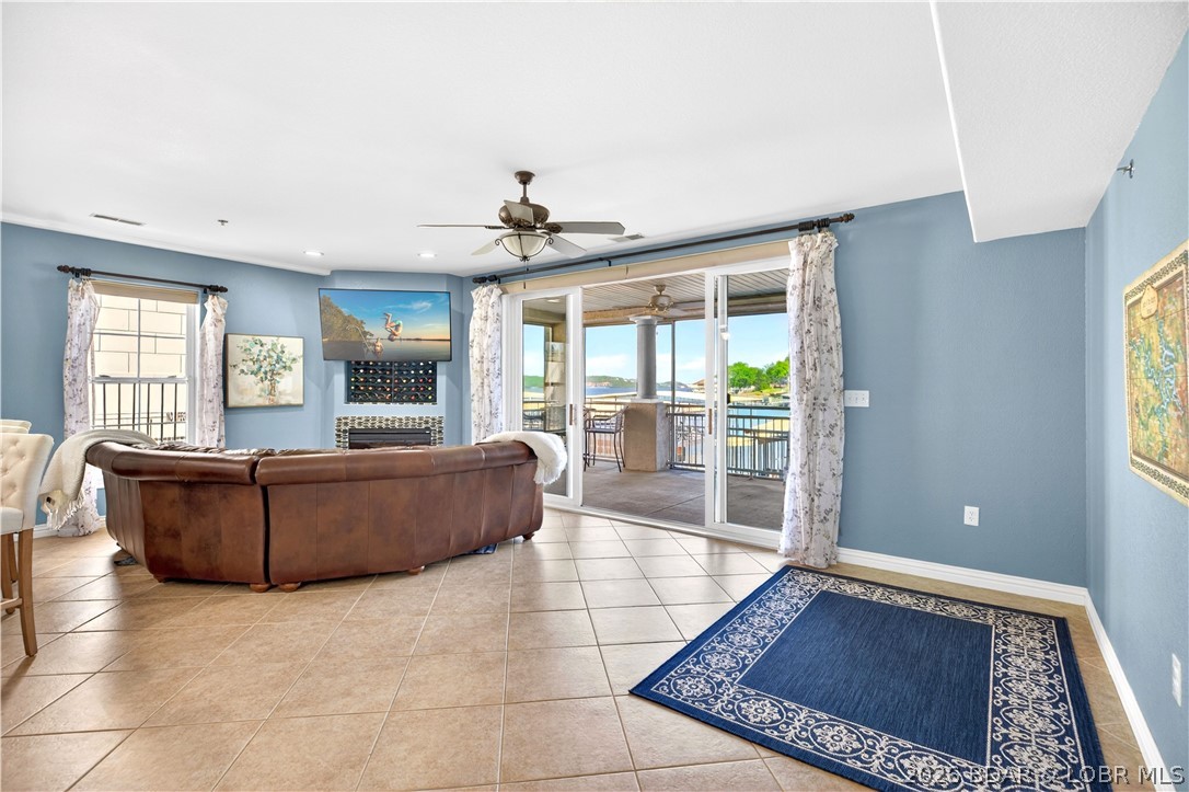 Majestic Pointe Condominium - Residential