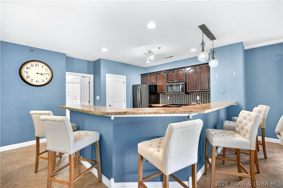 Majestic Pointe Condominium - Residential