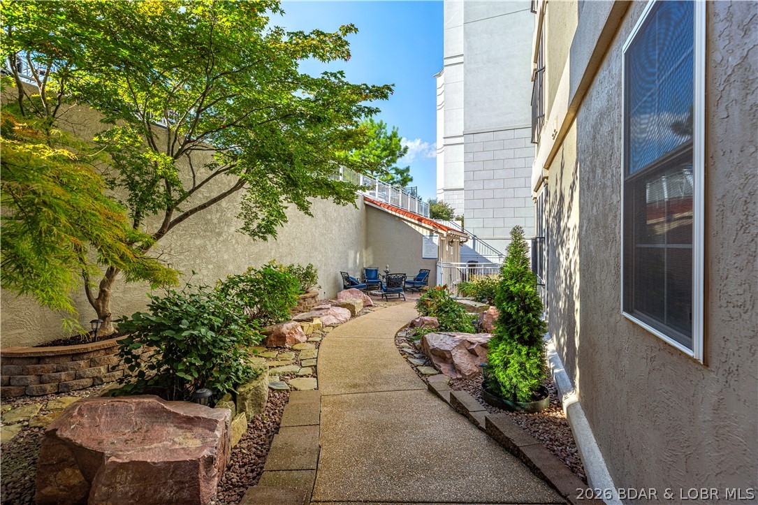 Majestic Pointe Condominium - Residential