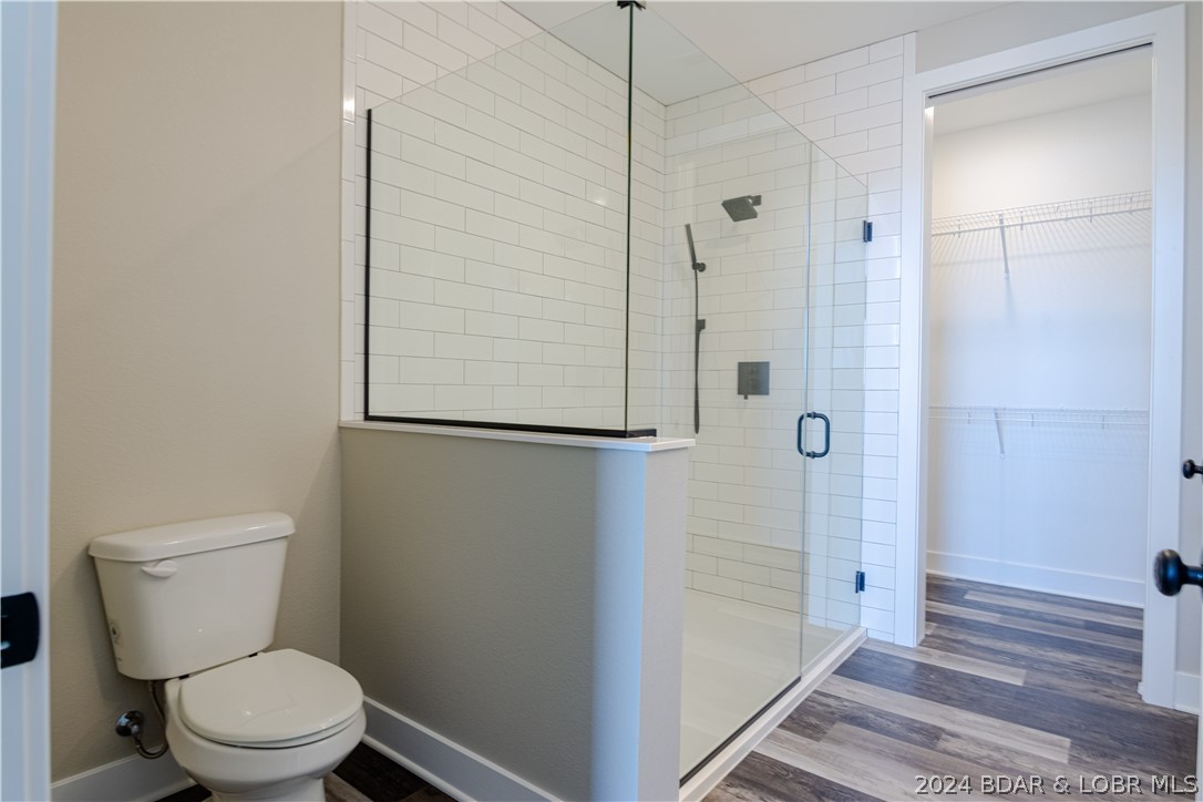 Lake Ozark, Missouri 65049, United States, 3 Bedrooms Bedrooms, ,3 BathroomsBathrooms,Residential,Contingent,60182