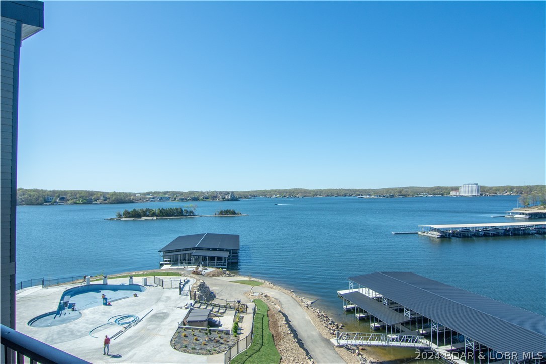 Lake Ozark, Missouri 65049, United States, 3 Bedrooms Bedrooms, ,3 BathroomsBathrooms,Residential,Contingent,60182