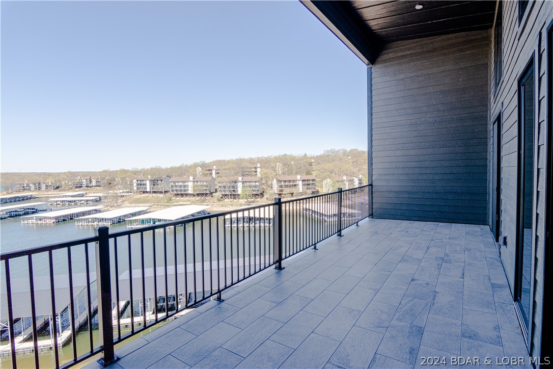 Lake Ozark, Missouri 65049, United States, 3 Bedrooms Bedrooms, ,3 BathroomsBathrooms,Residential,Contingent,60182
