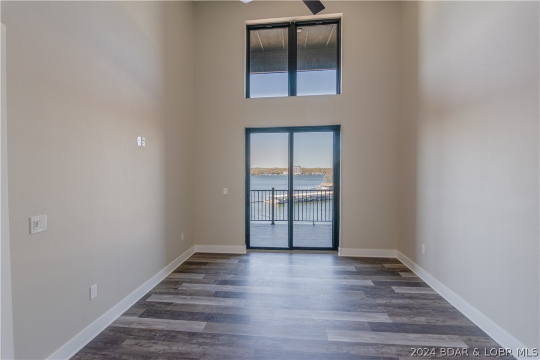 Lake Ozark, Missouri 65049, United States, 3 Bedrooms Bedrooms, ,3 BathroomsBathrooms,Residential,Contingent,60182