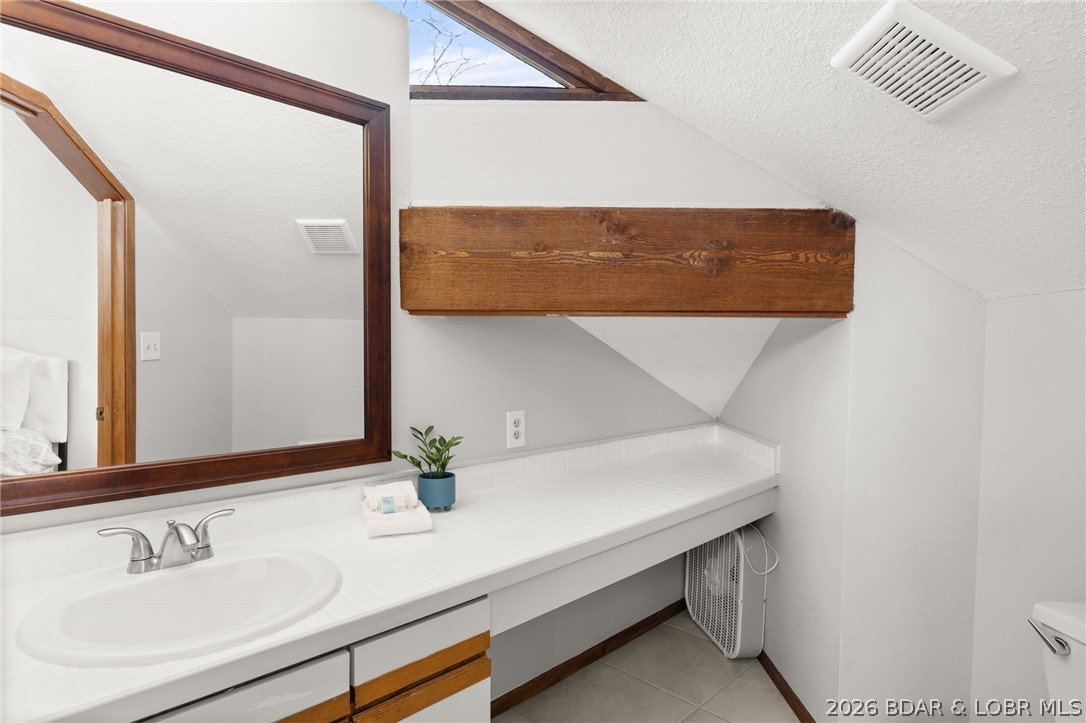 Hogan Woods Condominiums - Residential