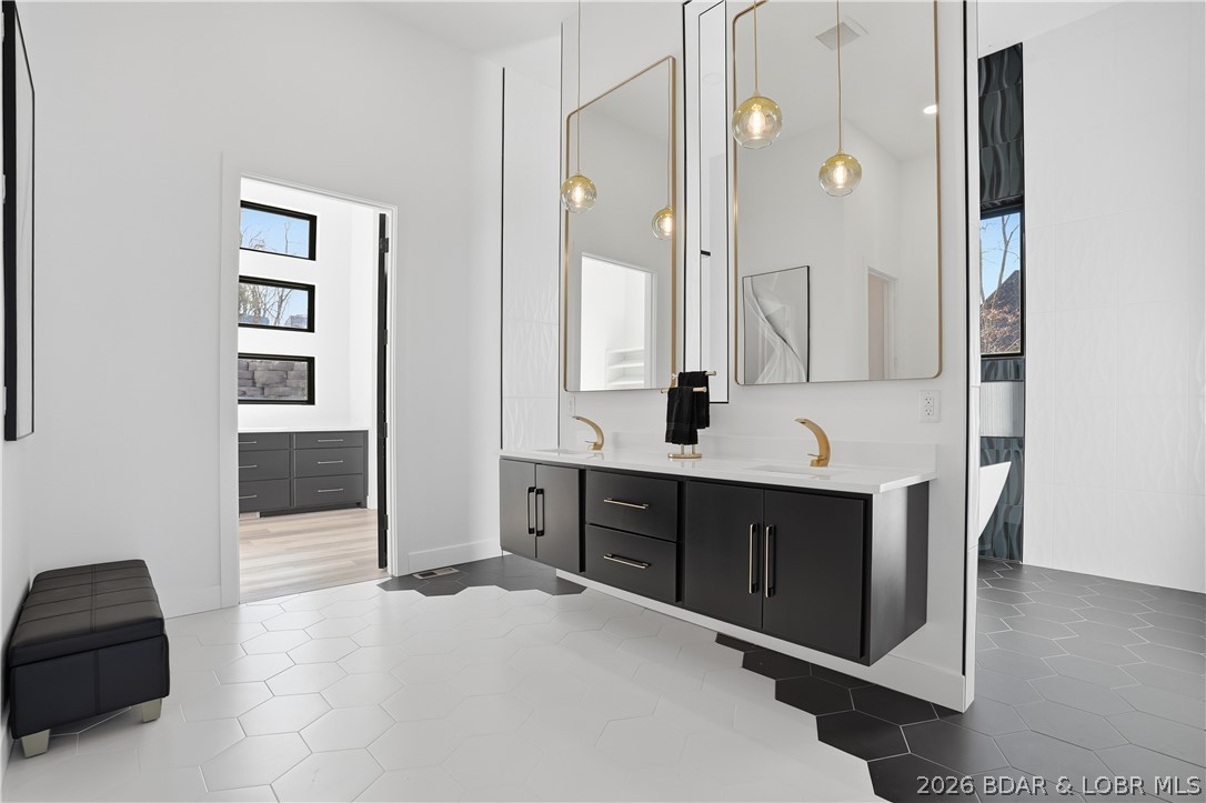 Eagles Cove - Residential