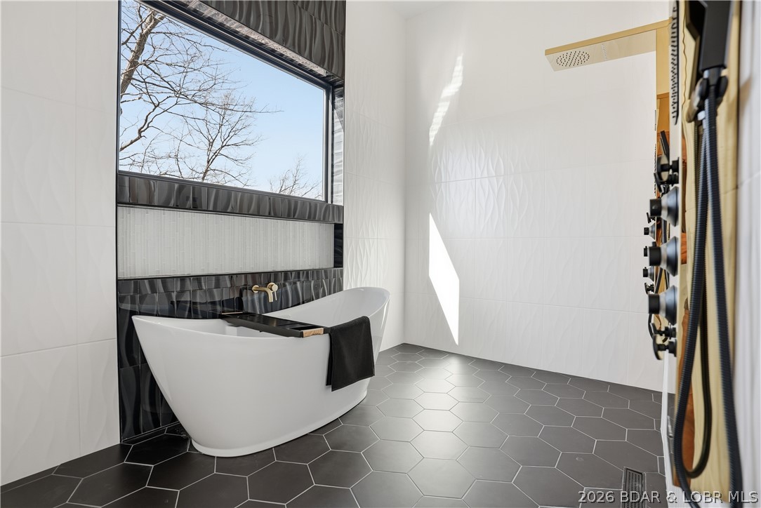 Eagles Cove - Residential