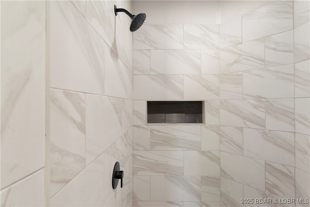 Shores of Eagle's View - Residential