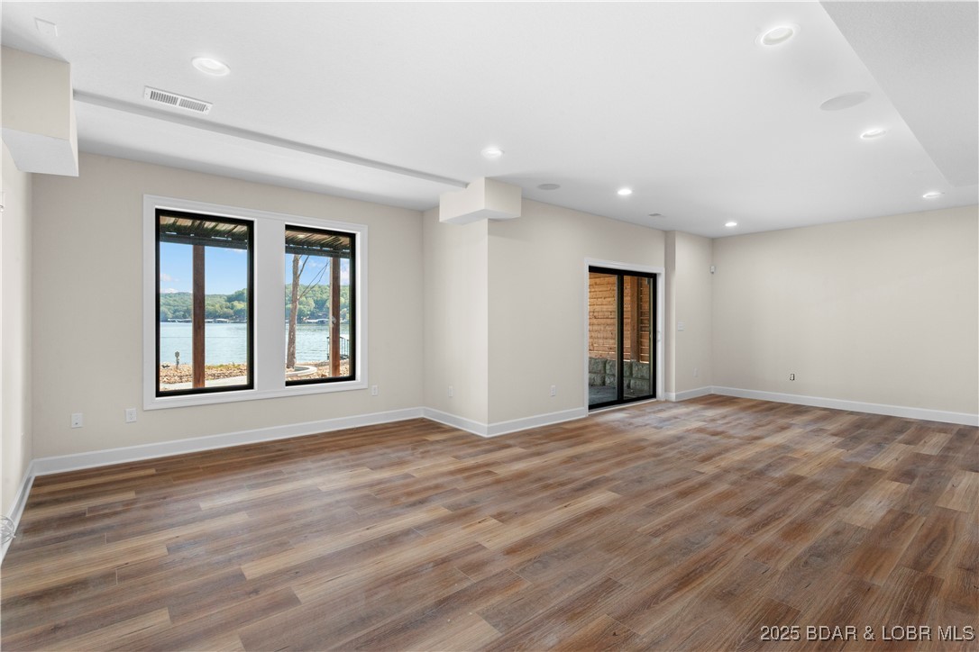 Shores of Eagle's View - Residential