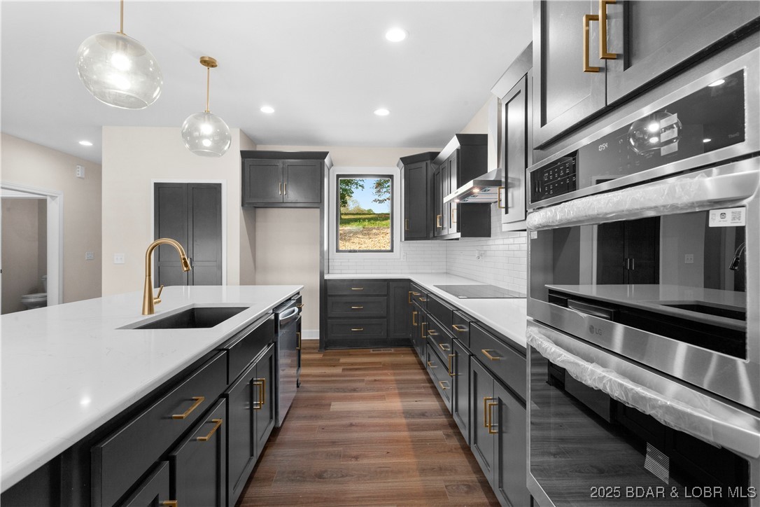 Shores of Eagle's View - Residential