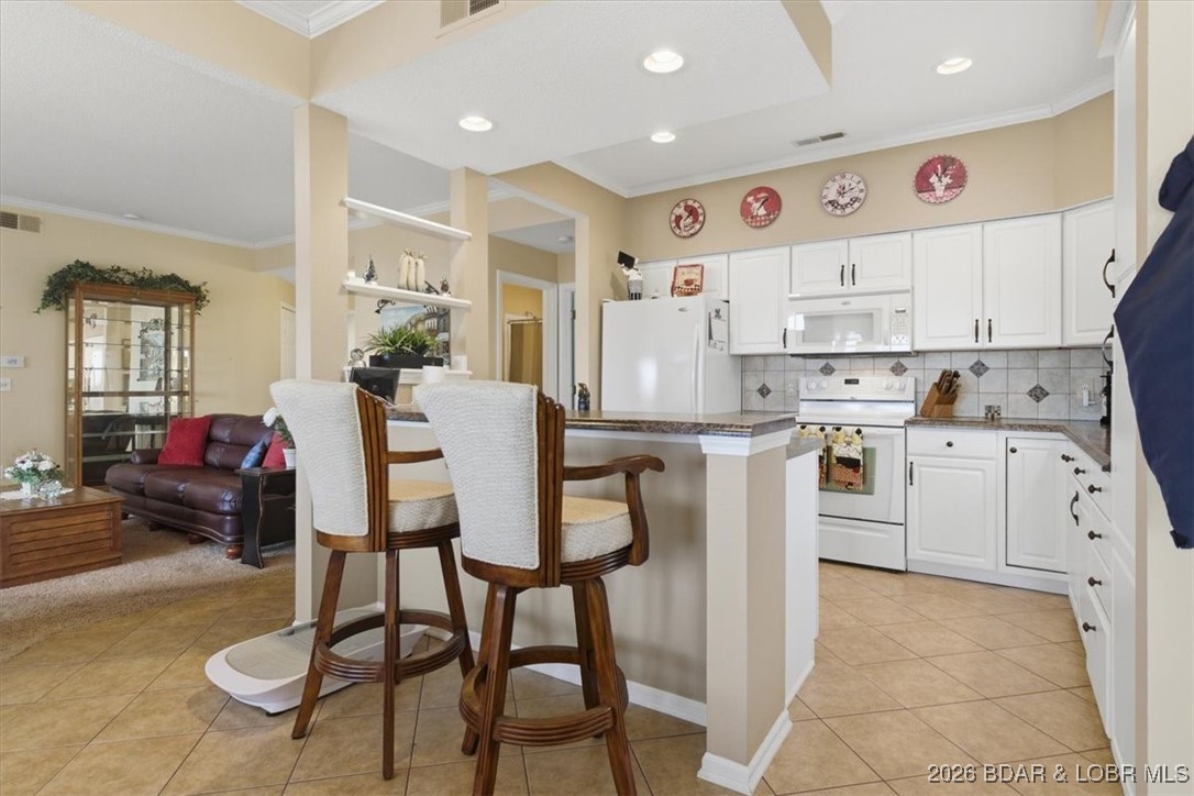 Shores Of Camelot Condominiums - Residential