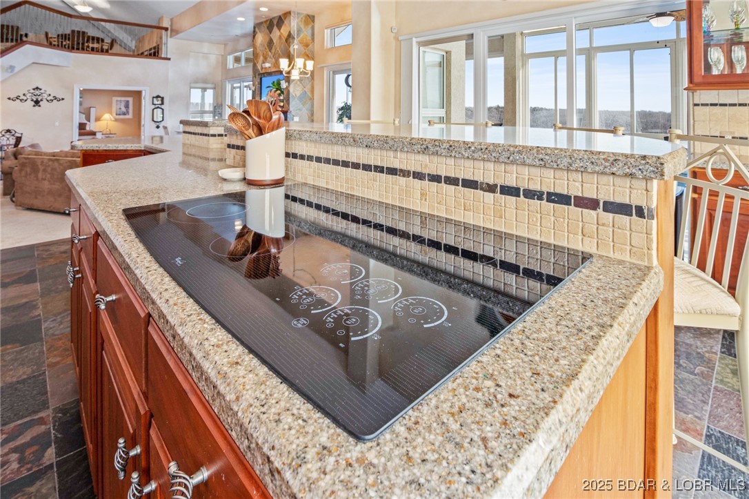 The Towers at Parkview Bay - Residential