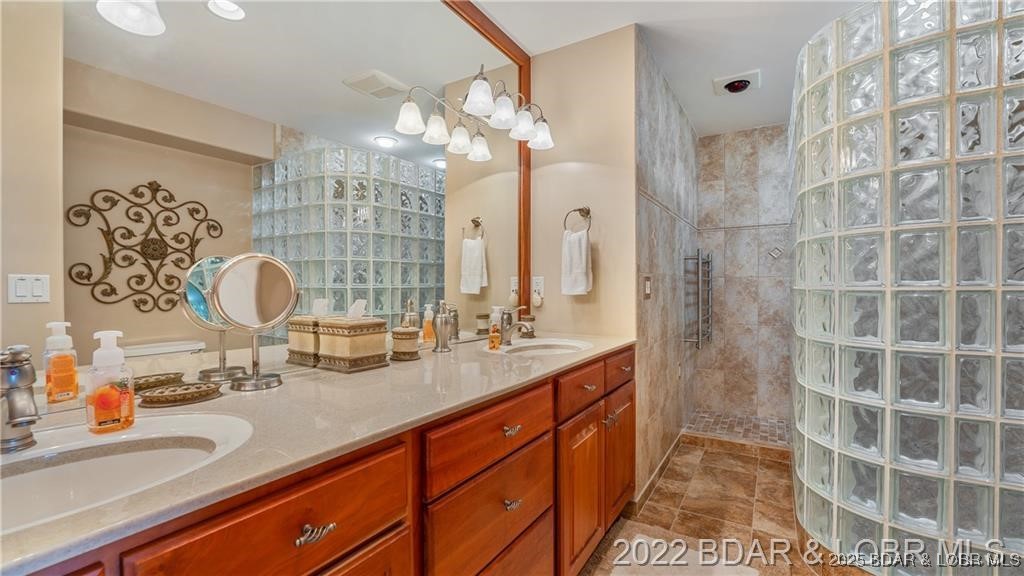 The Towers at Parkview Bay - Residential