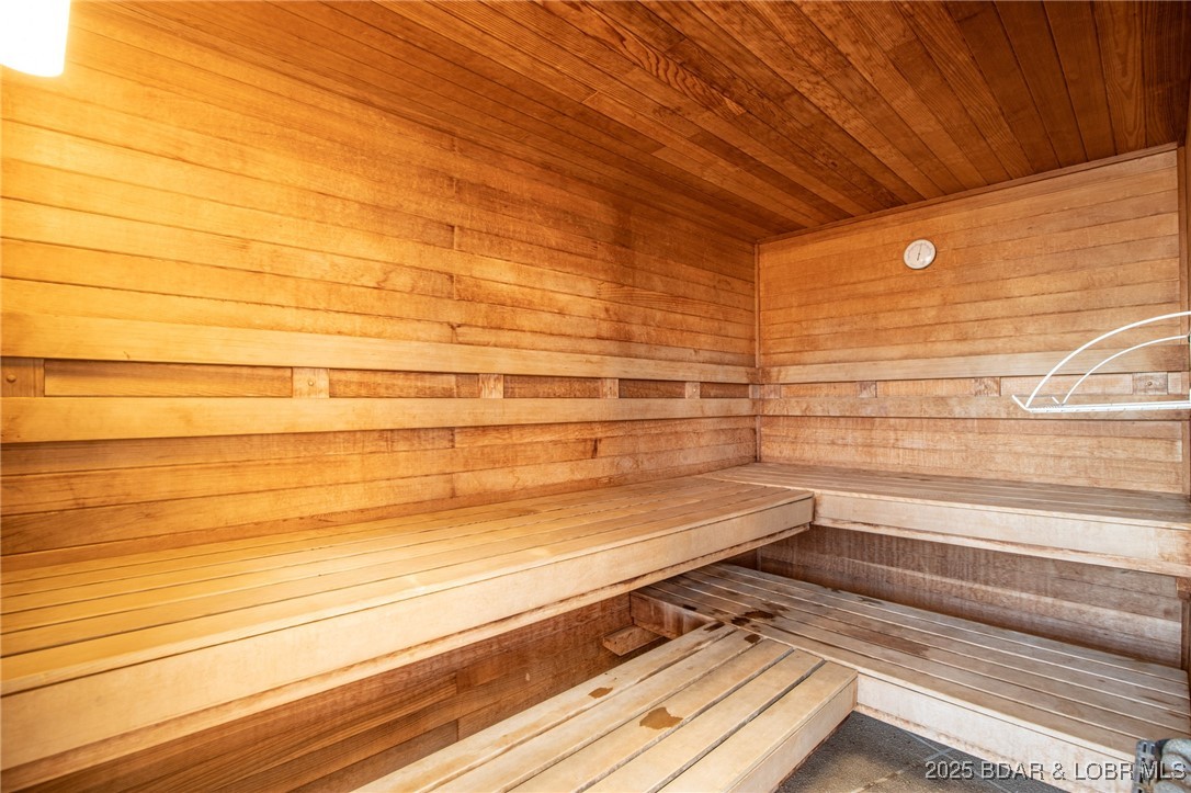 The Towers at Parkview Bay - Residential