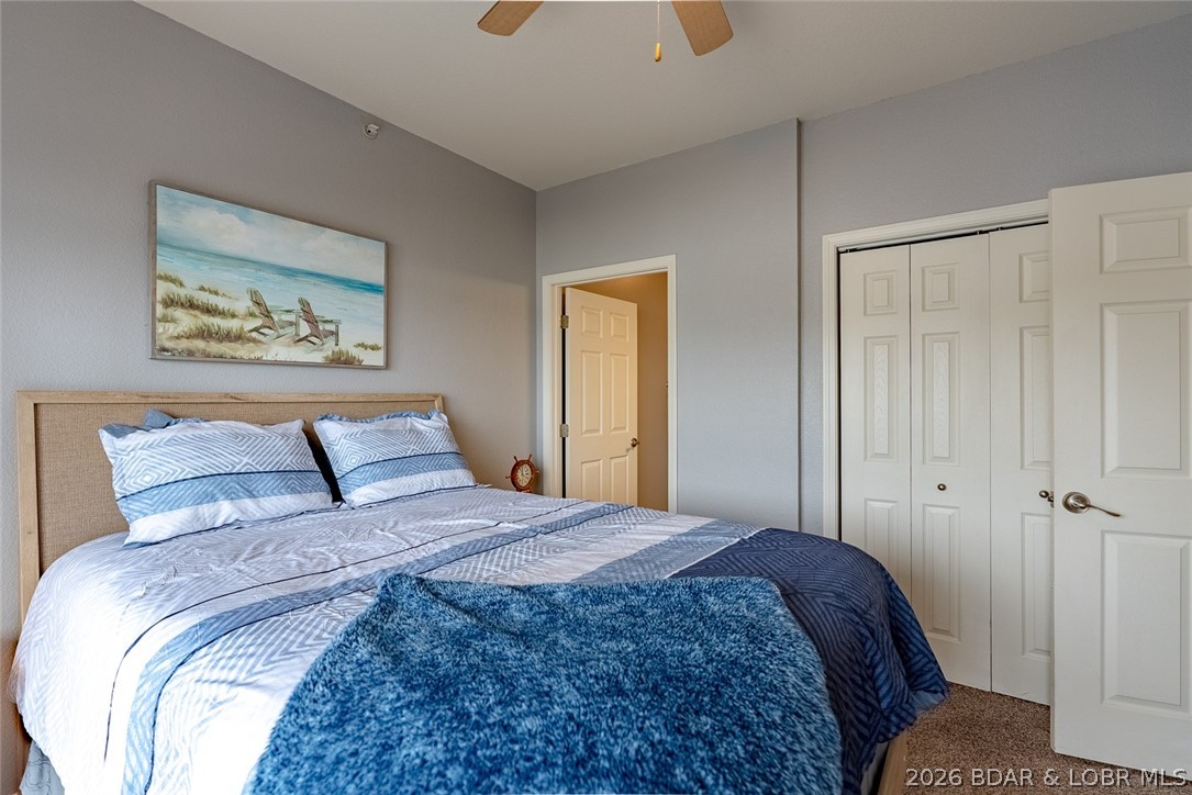 Robins at the Waters Edge Condominium - Residential