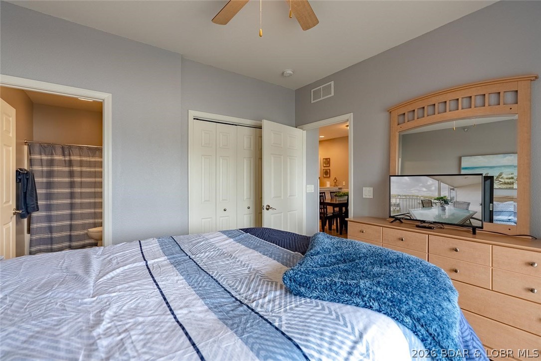 Robins at the Waters Edge Condominium - Residential