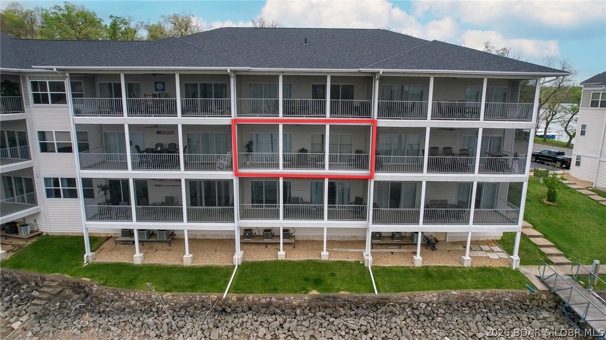 Robins at the Waters Edge Condominium - Residential